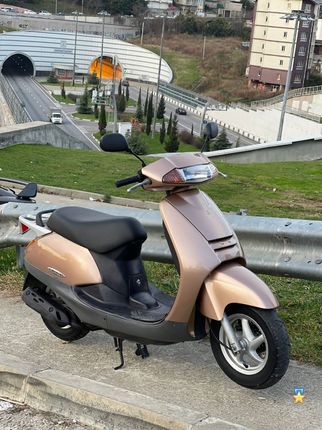 Honda Lead AF48 двухместный 