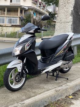 SYM JET 4
